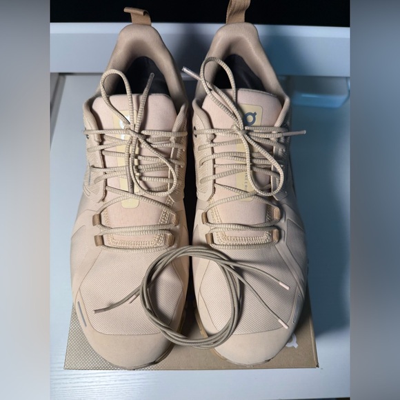 On Cloud 6 Waterproof Size 9.5 Men - Picture 2 of 13